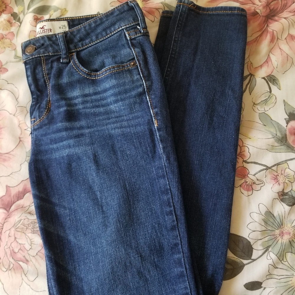 Hollister Jurniors's High Waisted Jeans